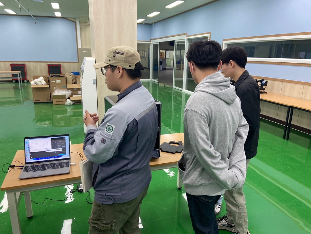 크리얼리티 K1 Max;부산기계공업고등학교